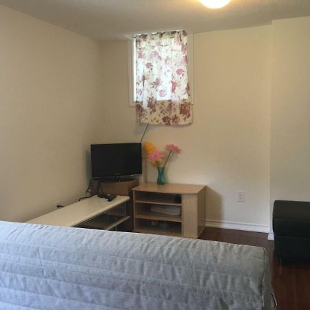 Gorgeous 1Bdr Prime Kitchen Apartment Ajax Exterior photo